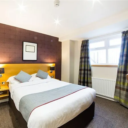 Oyo Imperial Otel 3*