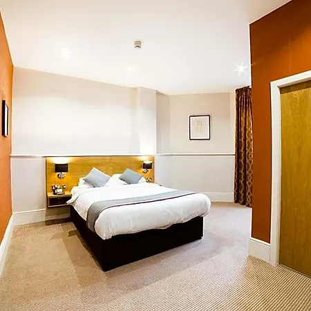 Oyo Imperial Hotel