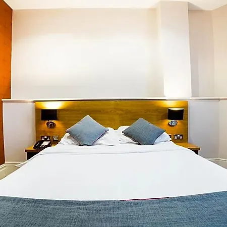 Oyo Imperial Hotel